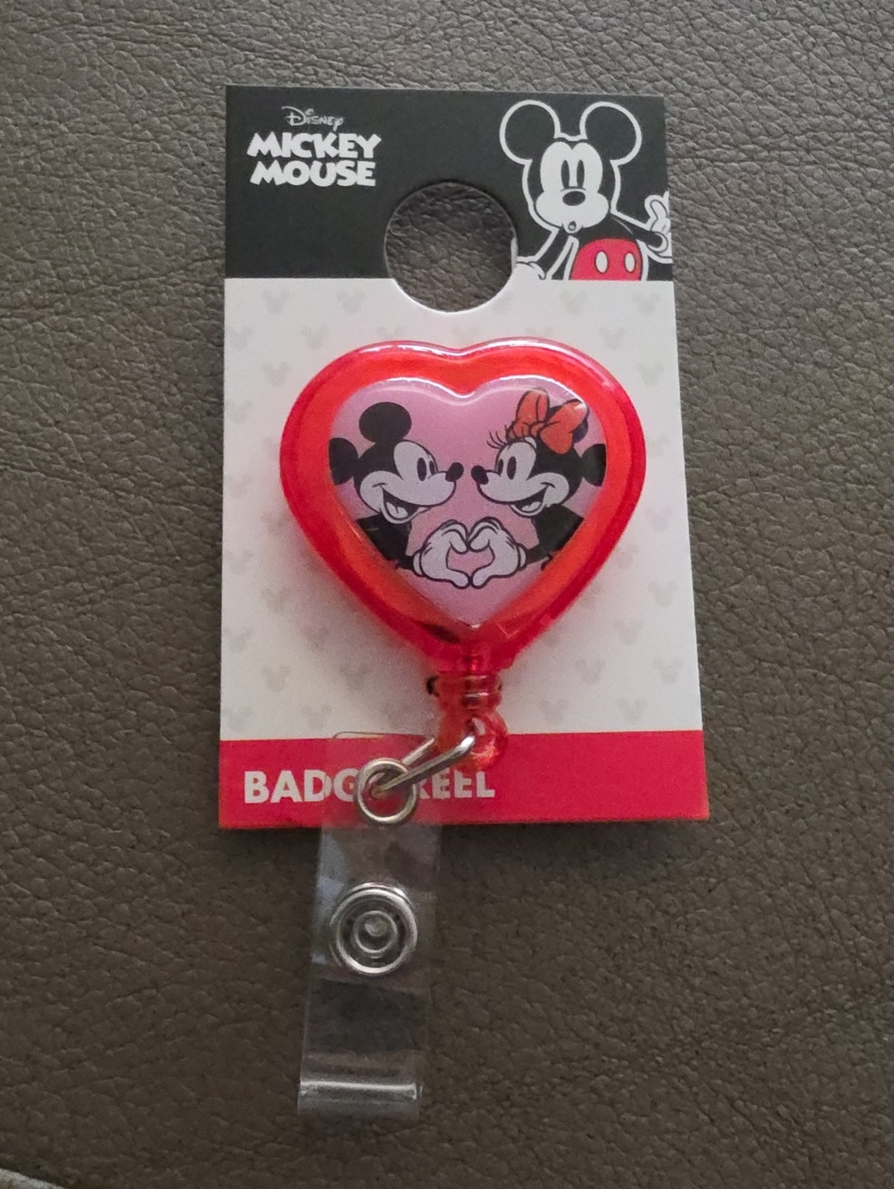 Disney Heart-Shaped Mickey & Minnie Badge Reel - Picture 1 of 1
